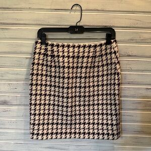 White House Black Market Houndstooth Mini Skirt